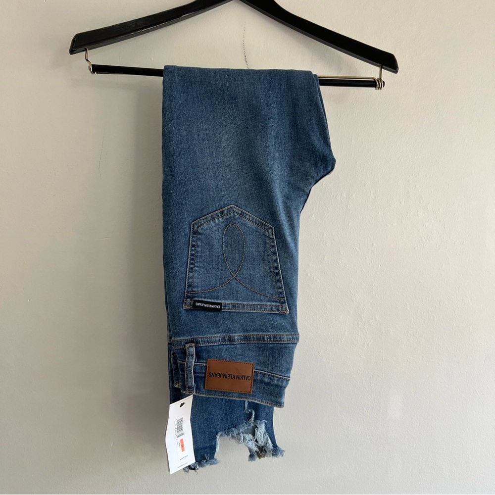 Calvin Klein High Rise Straight Denim Jeans Medium Wash Raw Hem Women’s 26